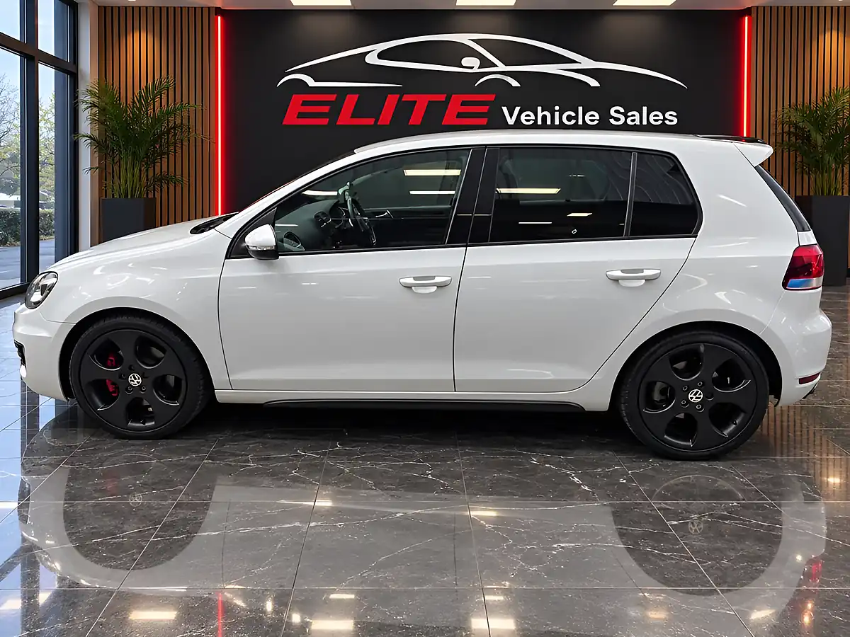 Used 2010 Volkswagen Golf GTI White - Interior and Exterior details 4