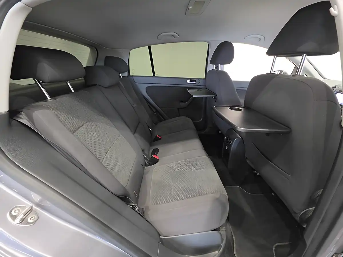 Used 2010 Volkswagen Golf Plus Se Grey - Interior and Exterior details 13