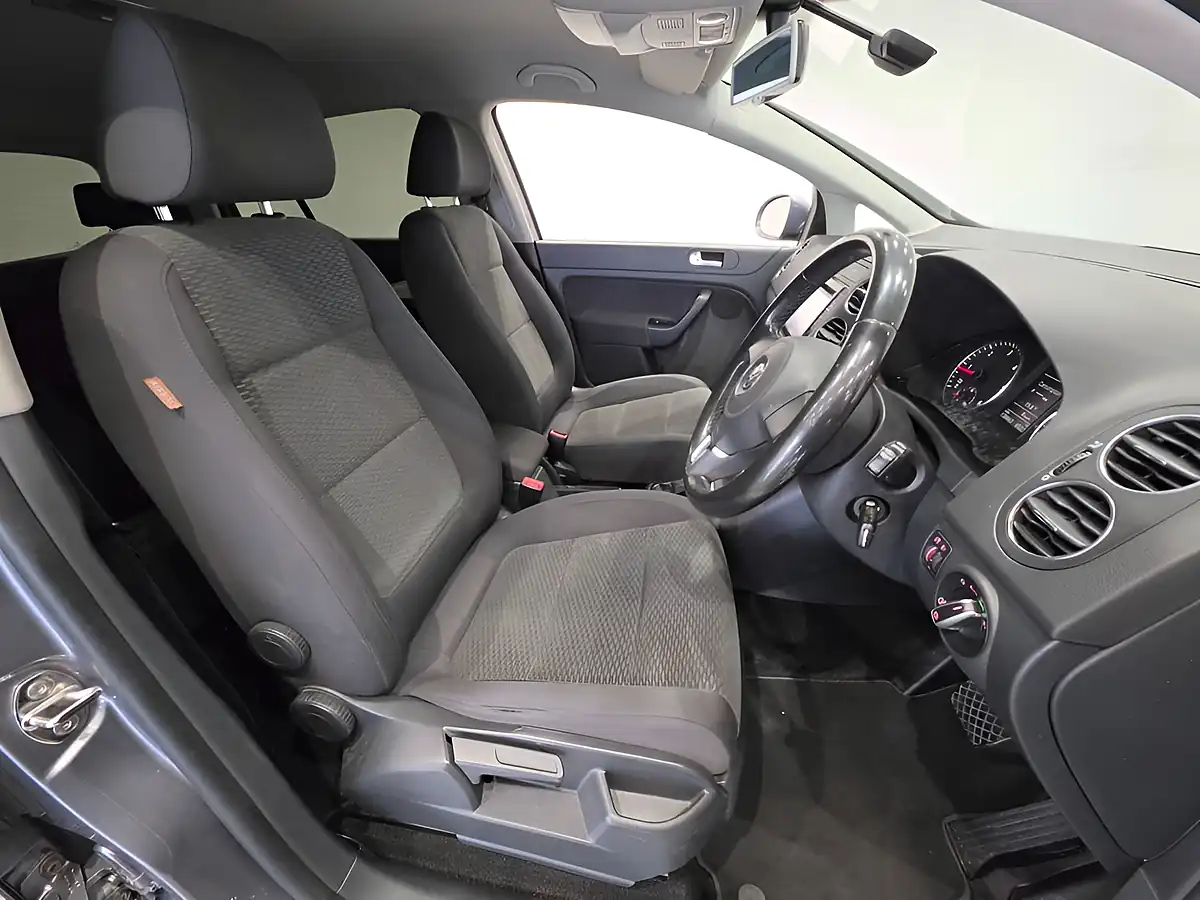 Used 2010 Volkswagen Golf Plus Se Grey - Interior and Exterior details 15