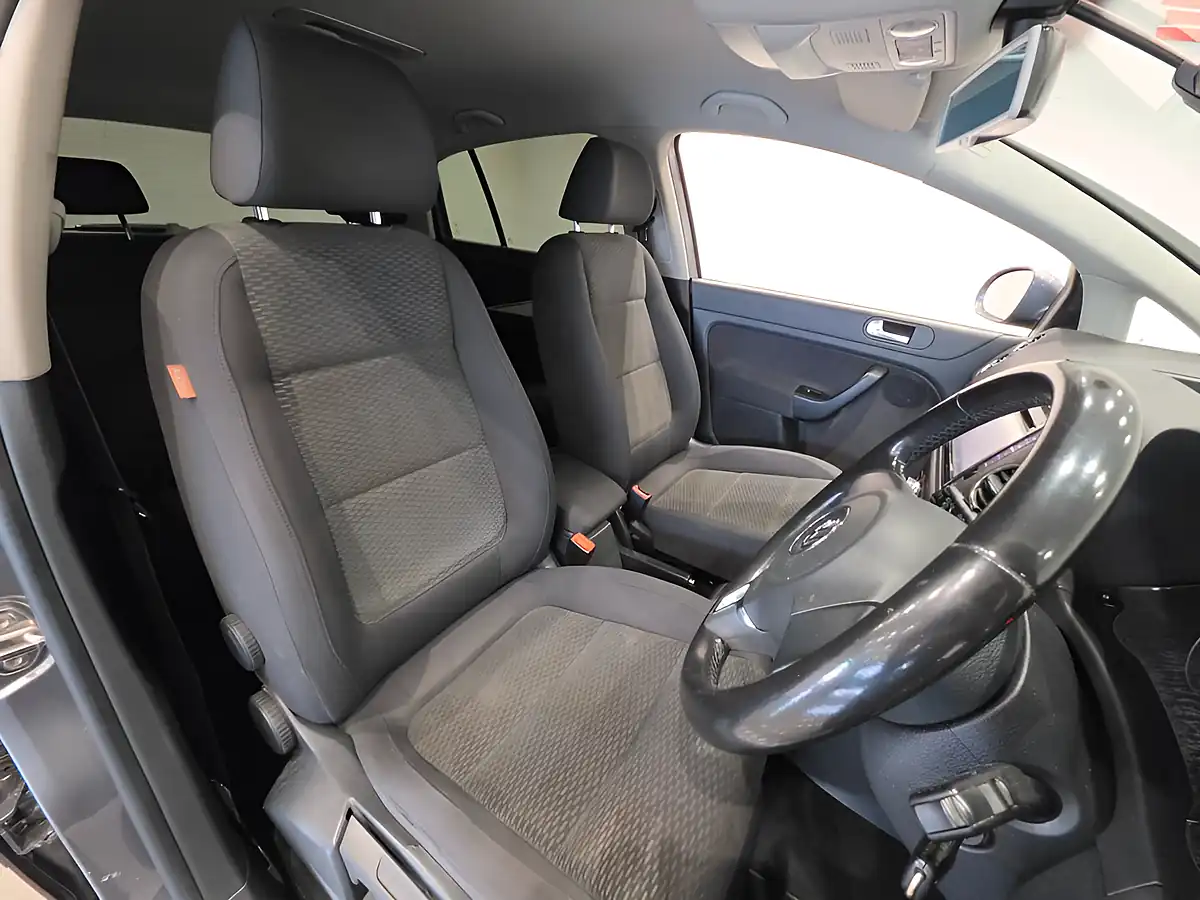 Used 2010 Volkswagen Golf Plus Se Grey - Interior and Exterior details 16