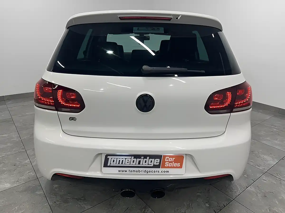 Used 2010 Volkswagen Golf R White - Interior and Exterior details 7