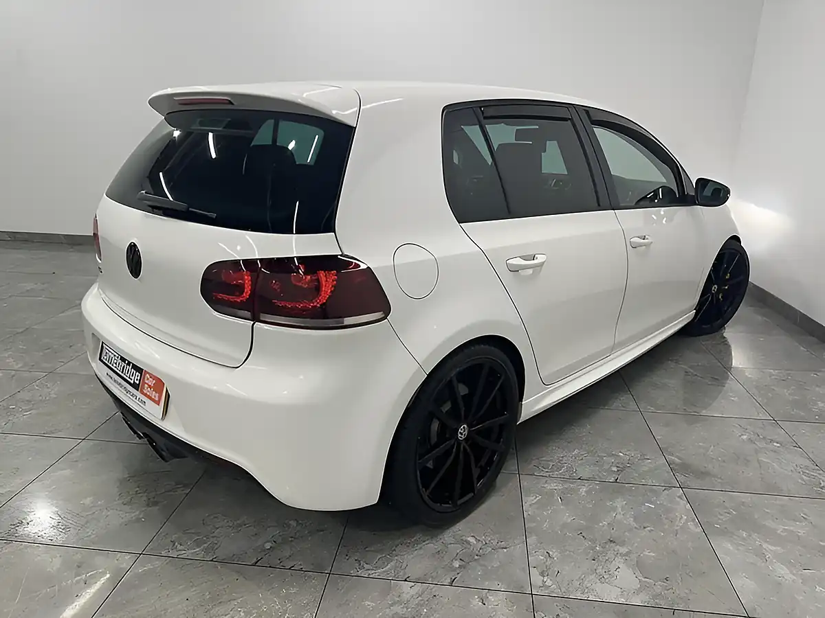 Used 2010 Volkswagen Golf R White - Interior and Exterior details 8