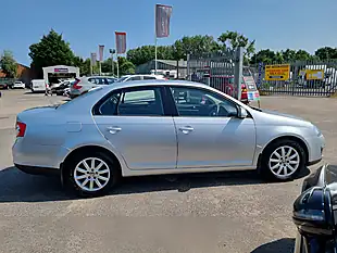 Used 2010 Volkswagen Jetta S Silver - Interior and Exterior details 11