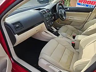 Used 2010 Volkswagen Jetta Se Red - Interior and Exterior details 11