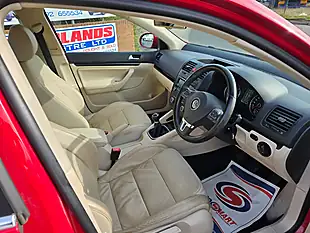 Used 2010 Volkswagen Jetta Se Red - Interior and Exterior details 12