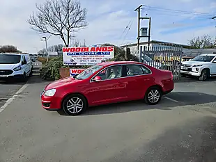 Used 2010 Volkswagen Jetta Se Red - Interior and Exterior details 5