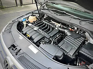 Used 2010 Volkswagen Passat Estate Silver - Interior and Exterior details 19