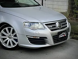 Used 2010 Volkswagen Passat Estate Silver - Interior and Exterior details 2