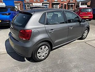 Used 2010 Volkswagen Polo S Nimbus Grey - Interior and Exterior details 10