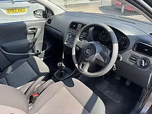 Used 2010 Volkswagen Polo S Nimbus Grey - Interior and Exterior details 13