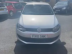 Used 2010 Volkswagen Polo S Silver - Interior and Exterior details 2