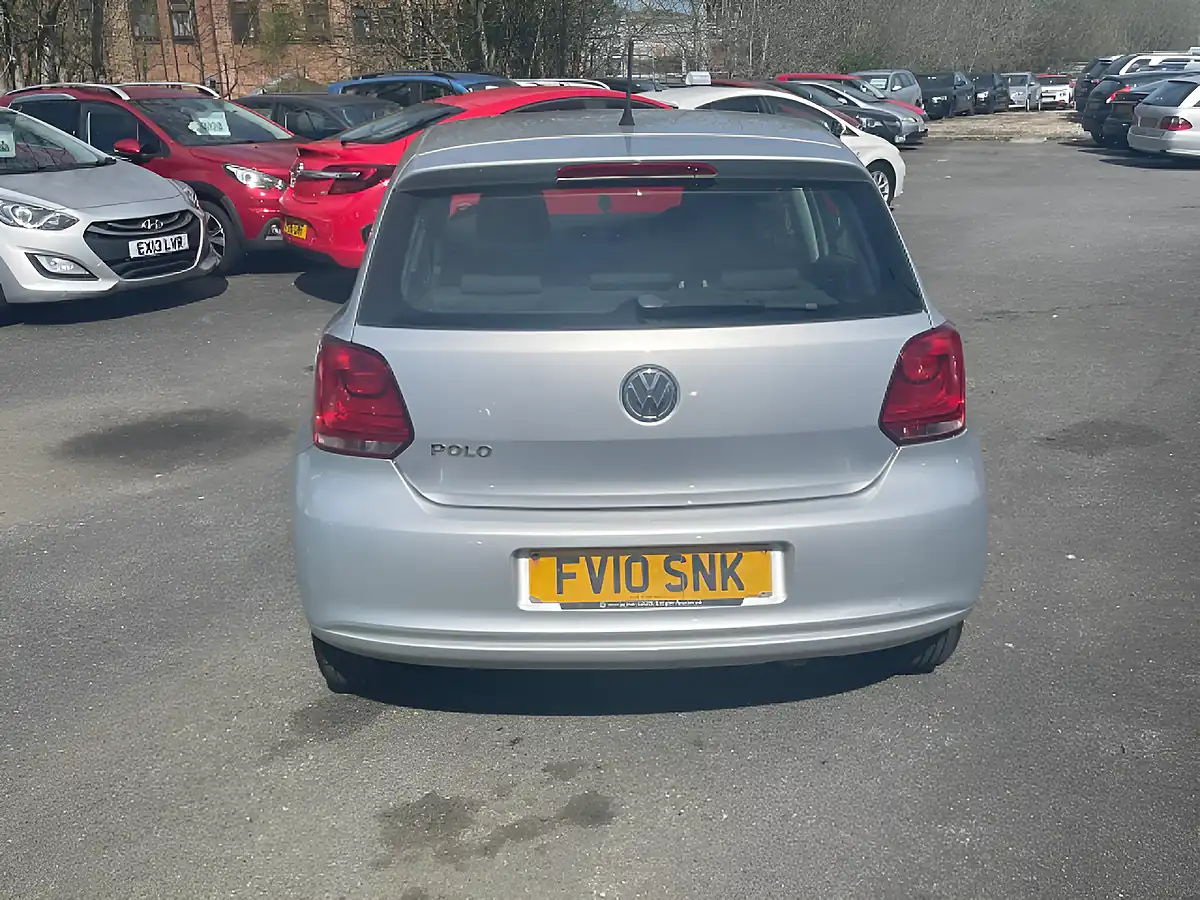Used 2010 Volkswagen Polo S Silver - Interior and Exterior details 6