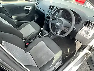 Used 2010 Volkswagen Polo S Silver - Interior and Exterior details 9