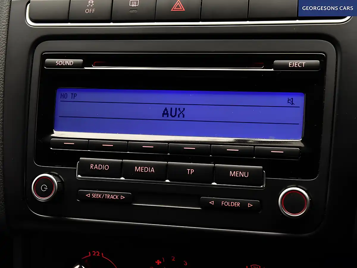 Used 2010 Volkswagen Polo Se Black - Interior and Exterior details 14