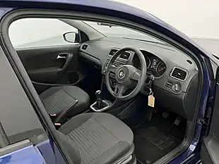Used 2010 Volkswagen Polo Se Blue - Interior and Exterior details 6