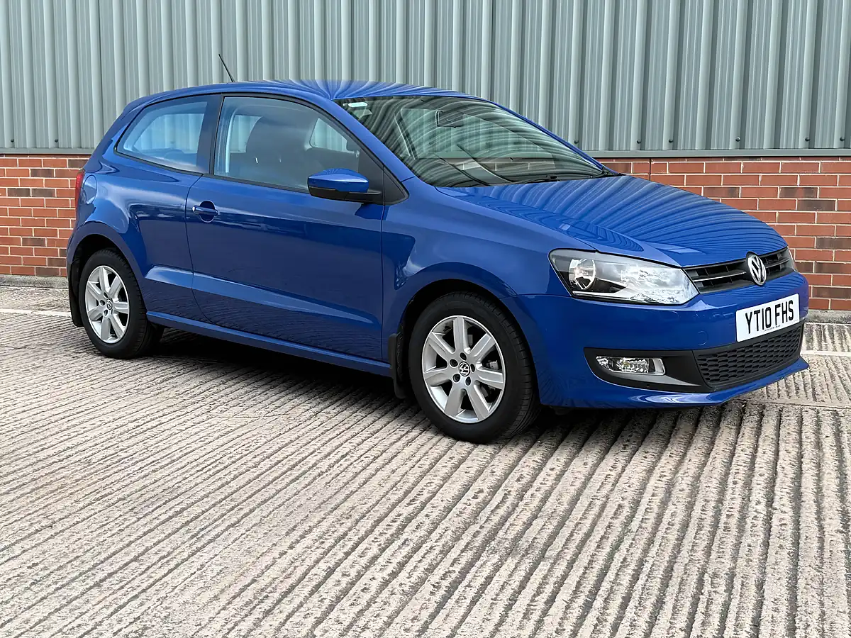 Used 2010 Volkswagen Polo Se Blue - Interior and Exterior details 4