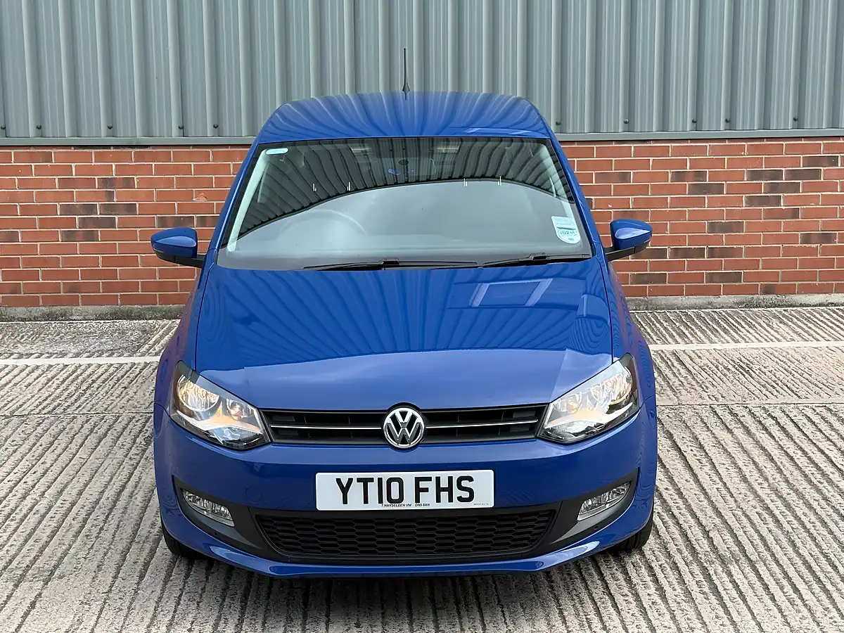 Used 2010 Volkswagen Polo Se Blue - Interior and Exterior details 5