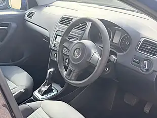 Used 2010 Volkswagen Polo Se Blue - Interior and Exterior details 12