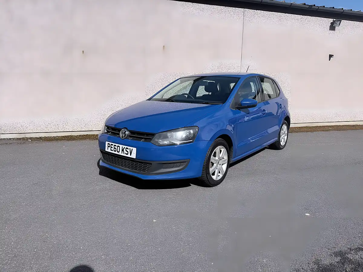 Used 2010 Volkswagen Polo Se Blue - Interior and Exterior details 2