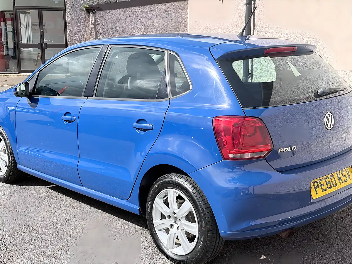 Used 2010 Volkswagen Polo Se Blue - Interior and Exterior details 6