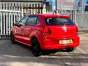 Used 2010 Volkswagen Polo Se Red - Interior and Exterior details 16