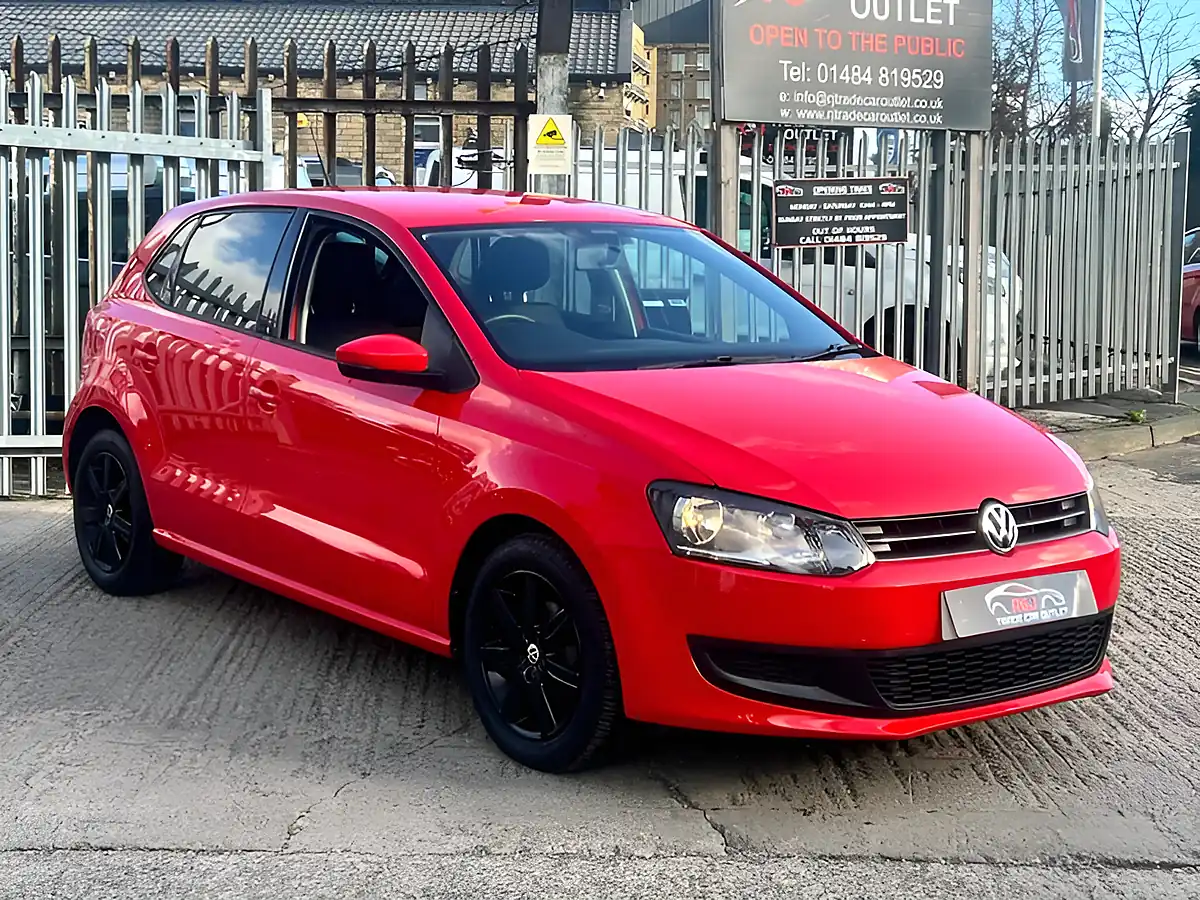 Used 2010 Volkswagen Polo Se Red - Interior and Exterior details 5