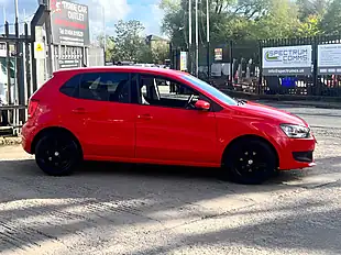 Used 2010 Volkswagen Polo Se Red - Interior and Exterior details 9