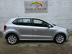 Used 2010 Volkswagen Polo Se Silver - Interior and Exterior details 10