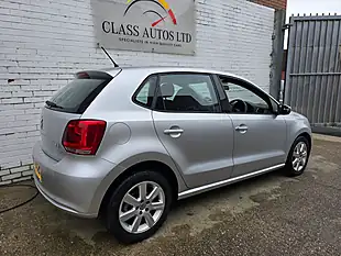 Used 2010 Volkswagen Polo Se Silver - Interior and Exterior details 11