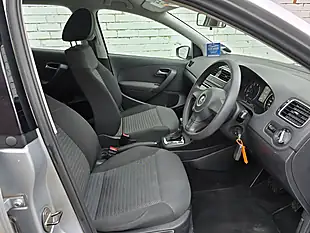 Used 2010 Volkswagen Polo Se Silver - Interior and Exterior details 14