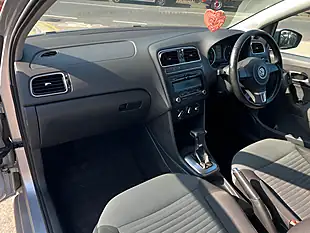 Used 2010 Volkswagen Polo Se Silver - Interior and Exterior details 14