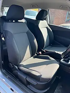 Used 2010 Volkswagen Polo Se Silver - Interior and Exterior details 19