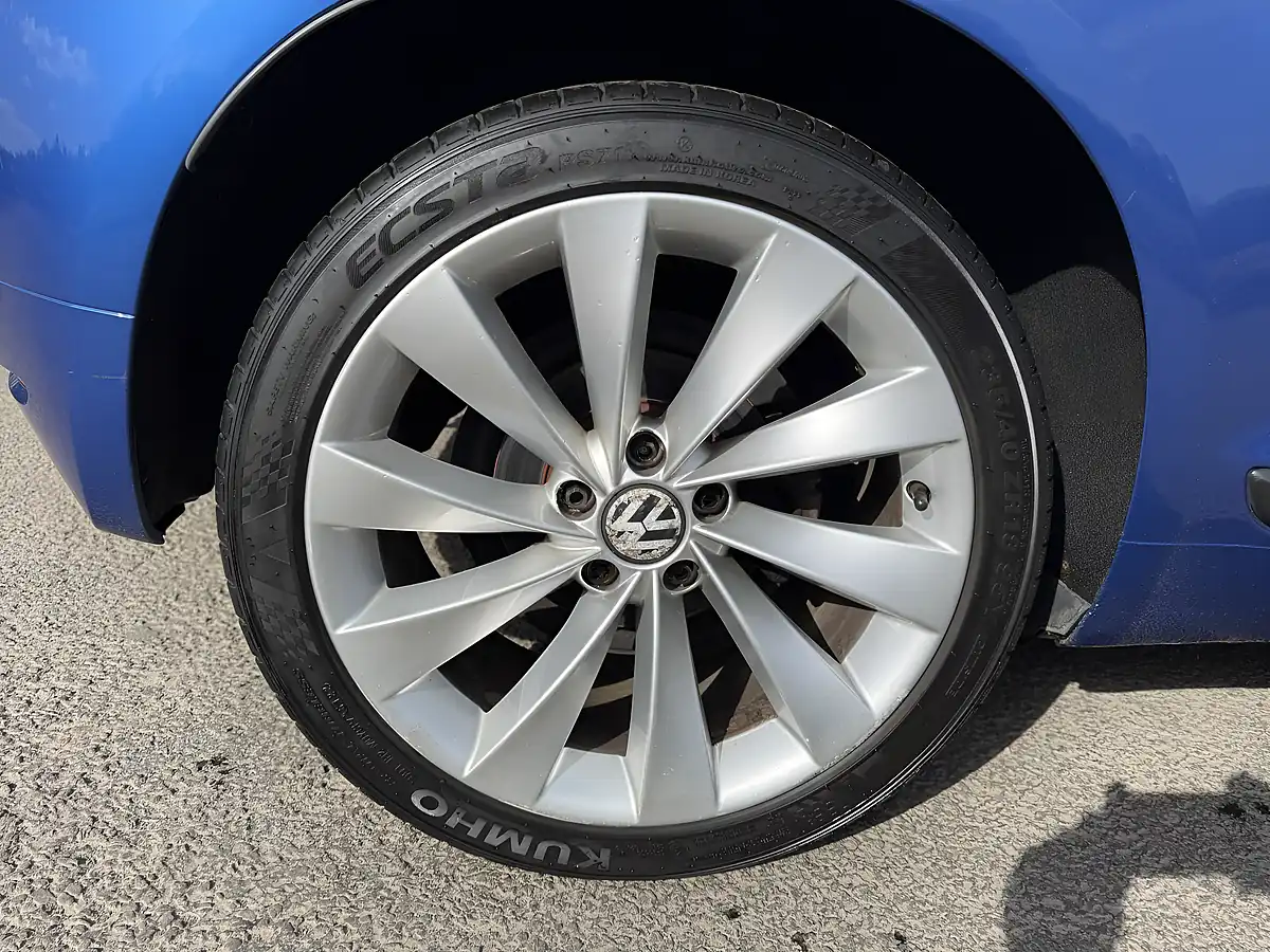 Used 2010 Volkswagen Scirocco GT Blue - Interior and Exterior details 13