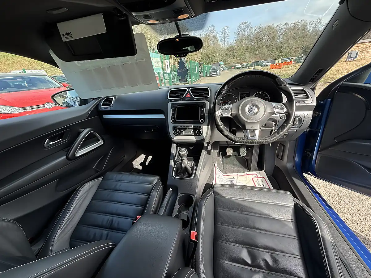 Used 2010 Volkswagen Scirocco GT Blue - Interior and Exterior details 16