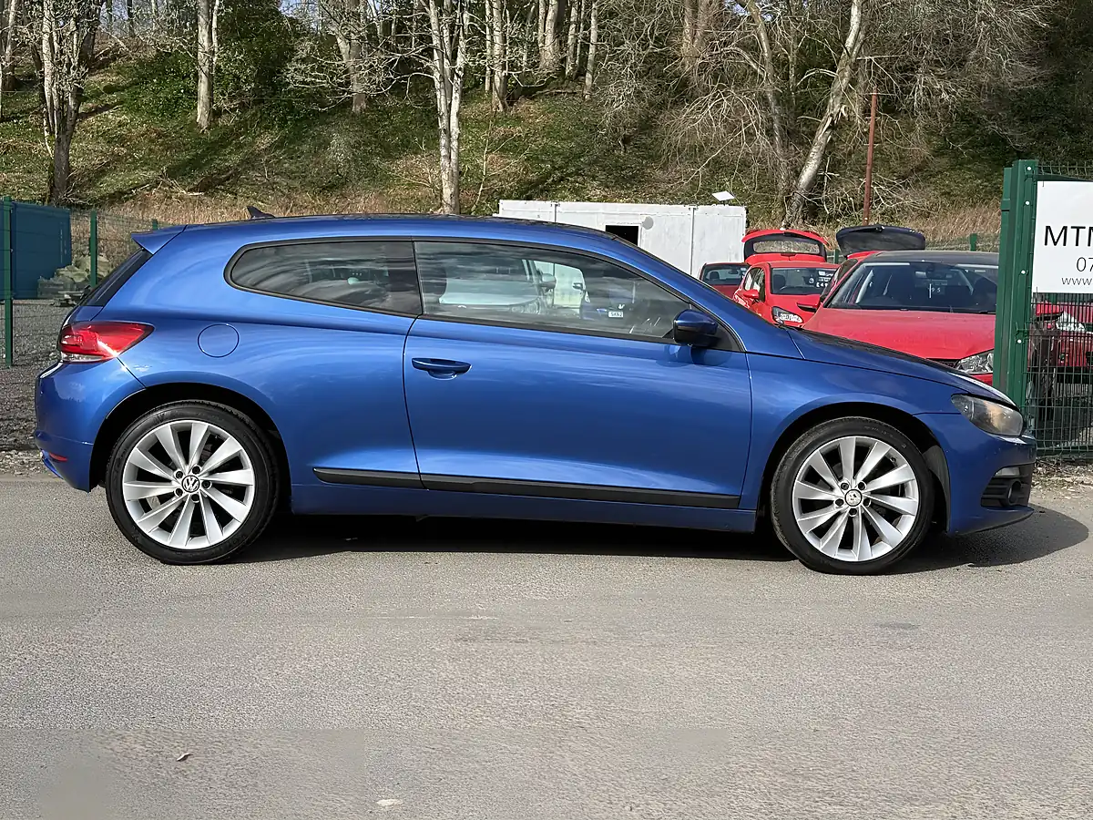 Used 2010 Volkswagen Scirocco GT Blue - Interior and Exterior details 5