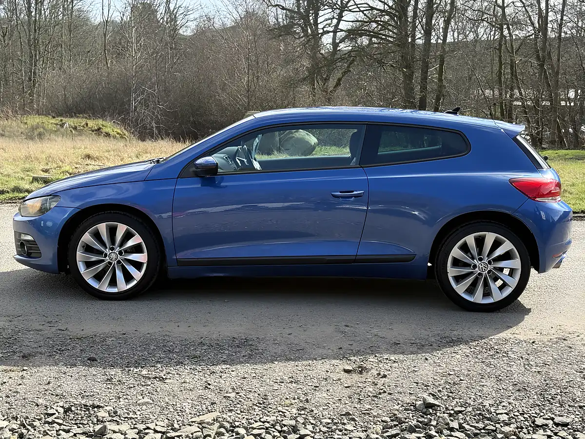 Used 2010 Volkswagen Scirocco GT Blue - Interior and Exterior details 9