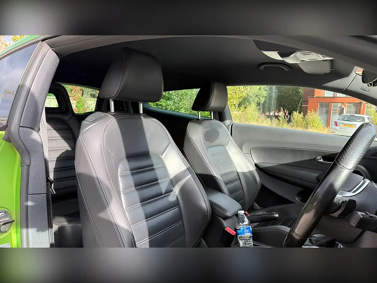 Used 2010 Volkswagen Scirocco GT Green - Interior and Exterior details 9
