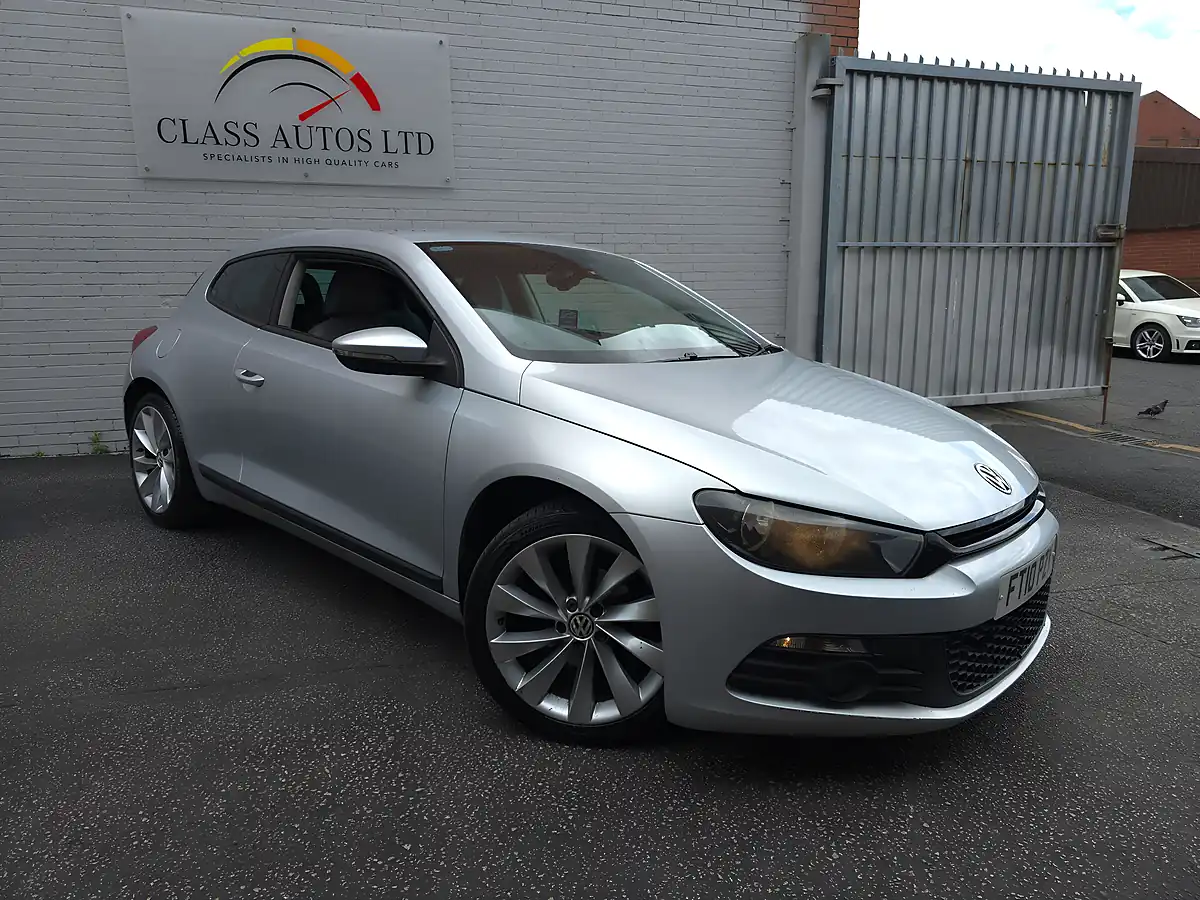 Used 2010 Volkswagen Scirocco GT Silver - Front View