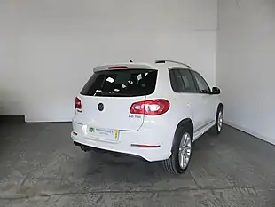 Used 2010 Volkswagen Tiguan R-Line White - Interior and Exterior details 6