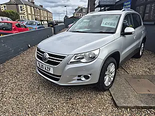 Used 2010 Volkswagen Tiguan Se Silver - Interior and Exterior details 3