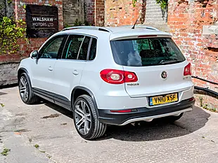 Used 2010 Volkswagen Tiguan Summit White - Interior and Exterior details 18
