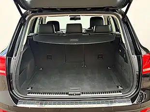 Used 2010 Volkswagen Touareg Touareg Black - Interior and Exterior details 11