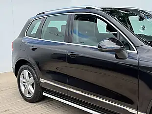 Used 2010 Volkswagen Touareg Touareg Black - Interior and Exterior details 5