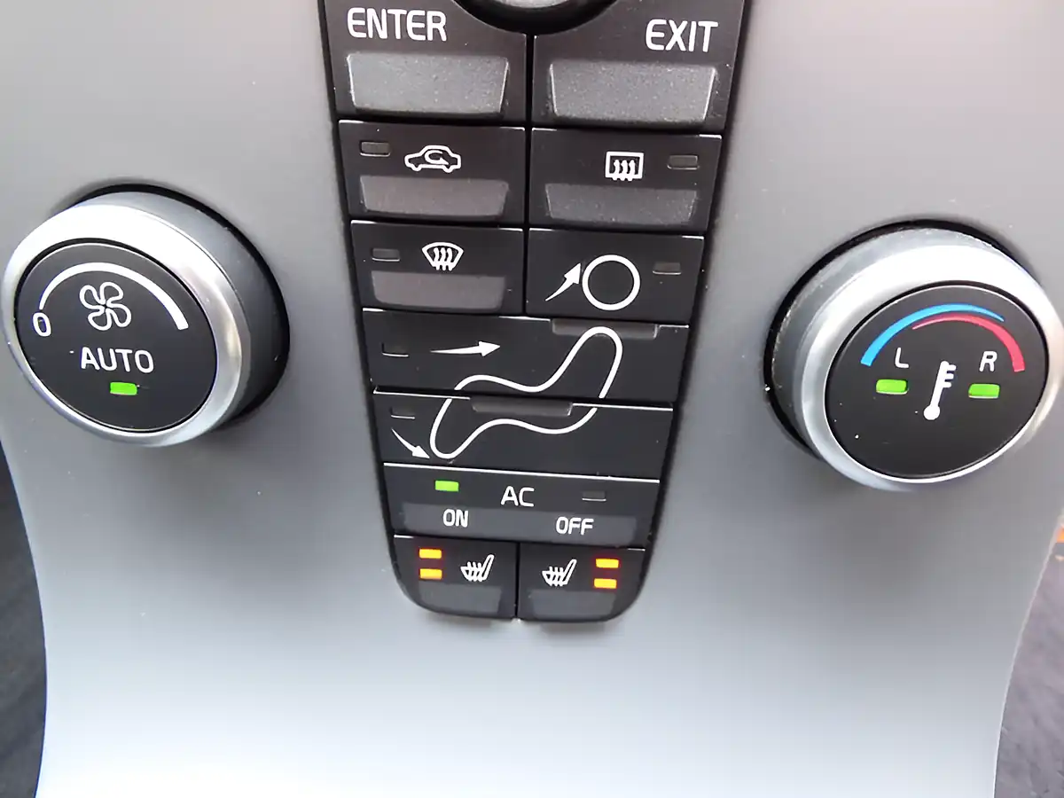 Used 2010 Volvo C30 Drive S Blue - Interior and Exterior details 12