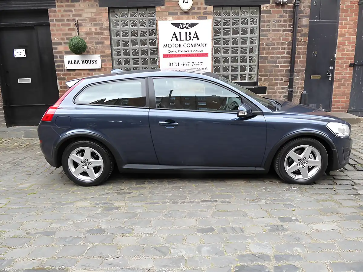 Used 2010 Volvo C30 Drive S Blue - Interior and Exterior details 7