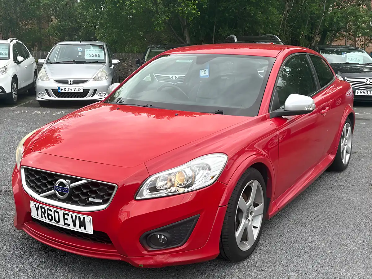 Used 2010 Volvo C30 R-Design Red - Interior and Exterior details 3