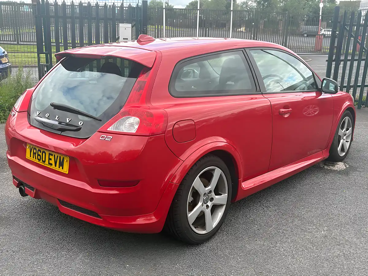 Used 2010 Volvo C30 R-Design Red - Interior and Exterior details 7
