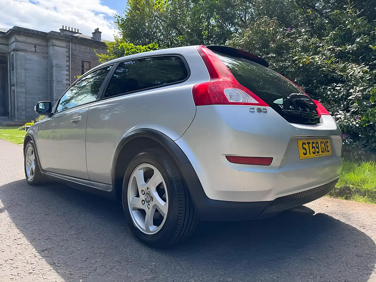 Used 2010 Volvo C30 S Sports Coupe Euro 4 3dr Silver - Interior and Exterior details 13