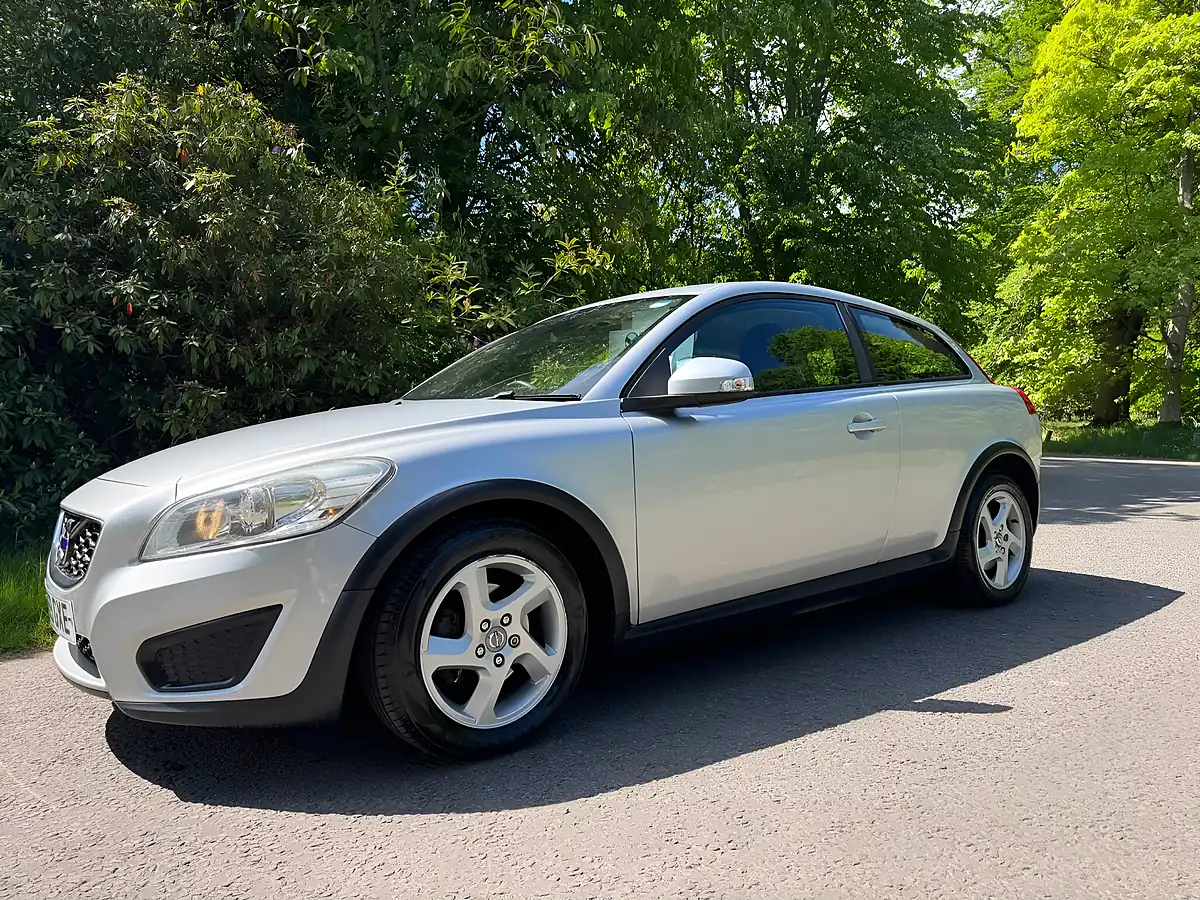 Used 2010 Volvo C30 S Sports Coupe Euro 4 3dr Silver - Interior and Exterior details 3