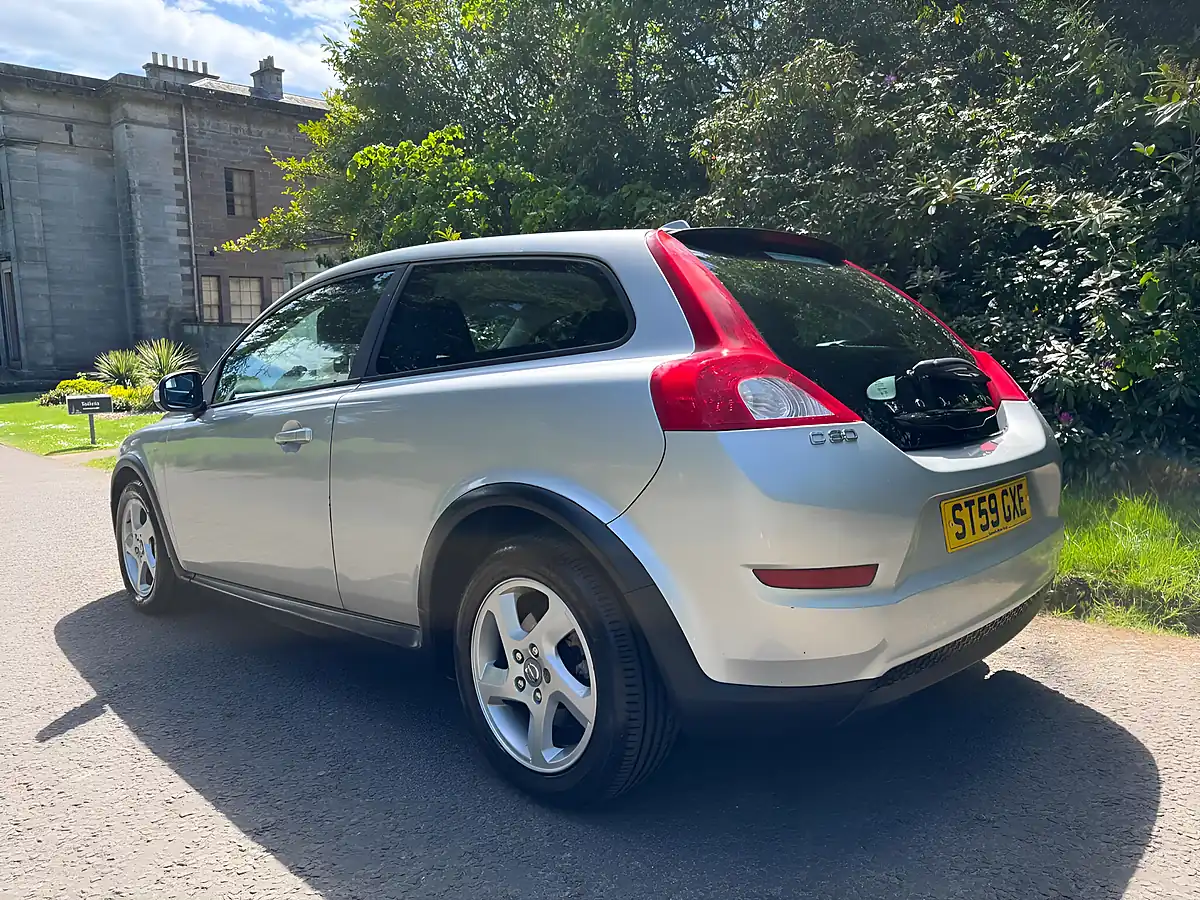 Used 2010 Volvo C30 S Sports Coupe Euro 4 3dr Silver - Interior and Exterior details 7